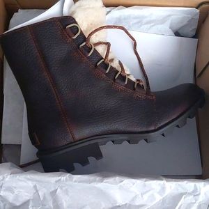 Sorel Phoenix boots